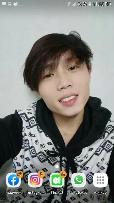 CZs